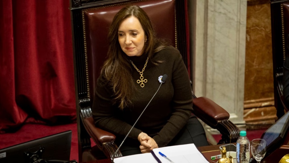 La Vicepresidenta tomó distancia del presidente Milei, que tiene una foto en su despacho de la ex Premier inglesa.