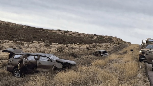 El siniestro vial involucró a tres vehículos.