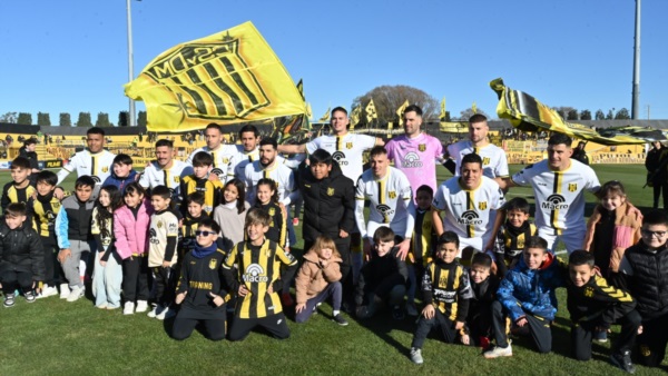 Deportivo Madryn, animador de la segunda categoría del fútbol argentino.