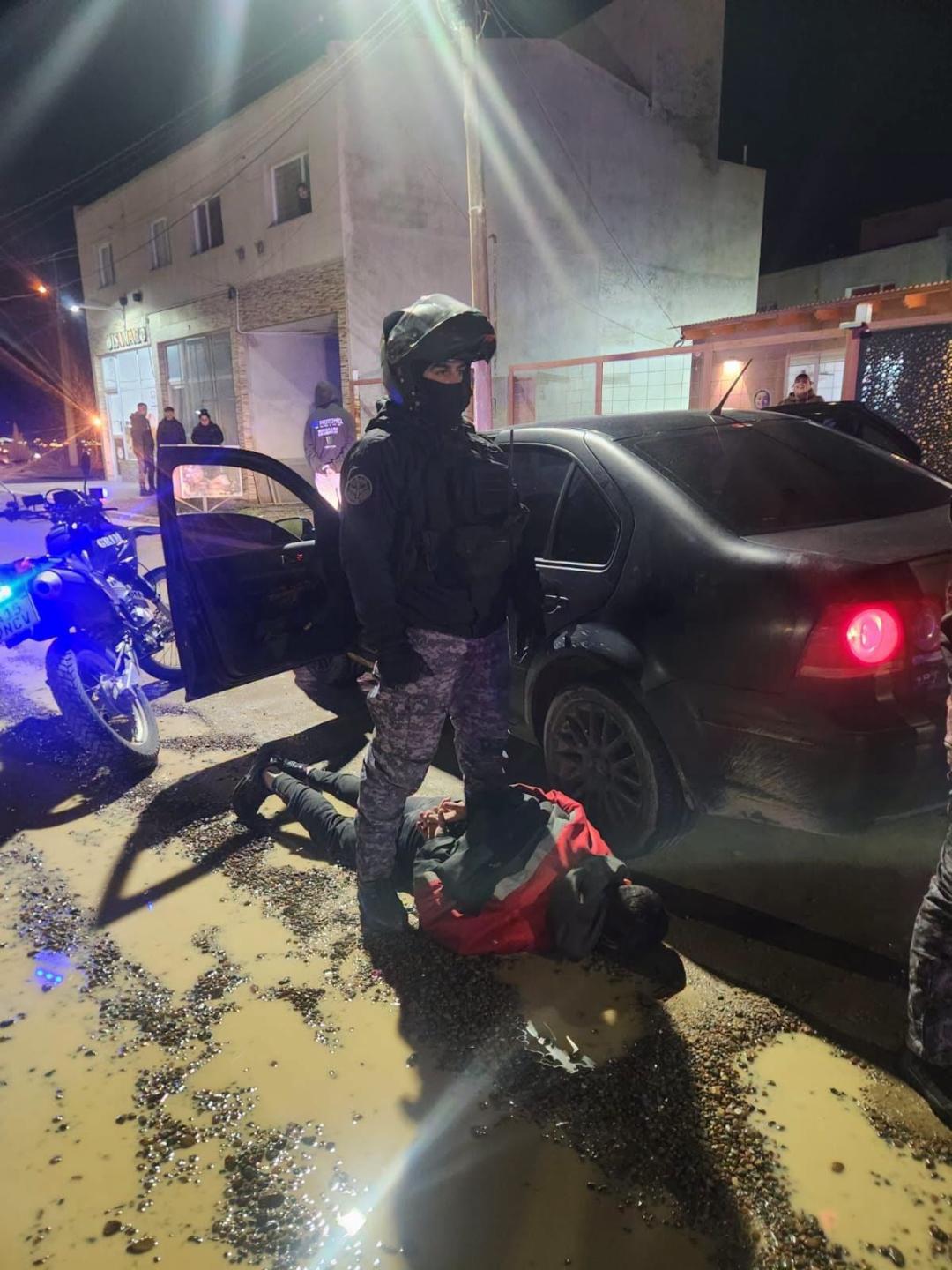 Uno de los sujetos detenidos tras el intento de robo.