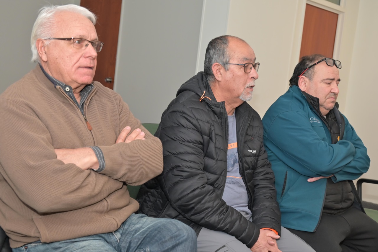 Desde la izquierda, Errozarena, Augsburguer y Salesky. 