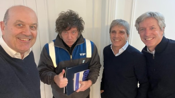 Los cuatro jinetes de la reforma del Estado: Sturzenegger, Milei, Caputo y Bausilli.