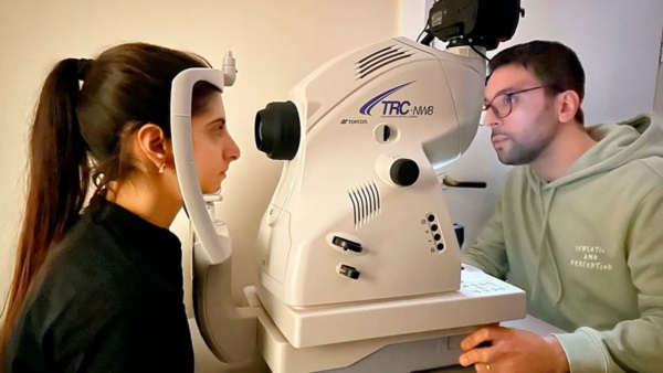 Una jornada de trabajo con el retinógrafo. Foto: Agencia NA (CONICET).