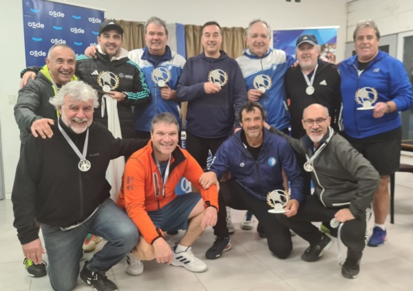 Los equipos de TTC 1 y PMTC 1, campeón y subcampeón de +55 Caballeros.