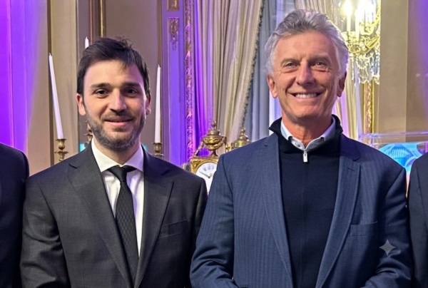 Macri visitará Chubut y quiere reunirse con Torres.