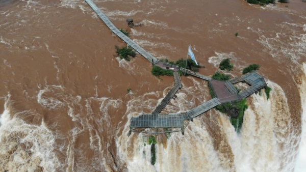 Cerrarán de forma preventiva la Garganta del Diablo por crecidas del río Iguazú.