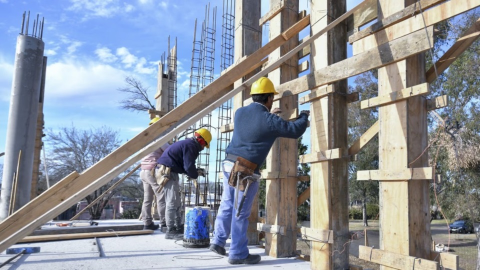 Sigue débil la demanda de insumos para la construccion.