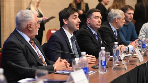 El gobernador habló sobre el trabajo mancomunado.