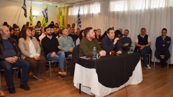El trabajo en conjunto fue un mensaje del diputado y del intendente.