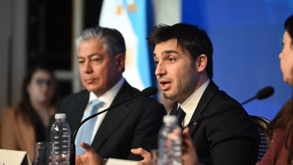 Torres y Figueroa en Buenos Aires.
