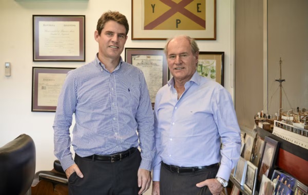 Nicolás Braun, CEO de La Anónima, junto a su padre Federico, presidente del directorio.