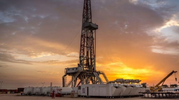 La energía hidrocarburífera encabezada por Vaca Muerta s el mascarón de proa de un proceso desbalanceado.