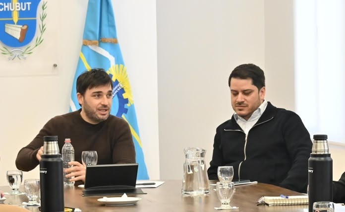 Brandán con Torres, mientras el Tribunal de Cuentas le pide rendiciones.