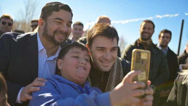 Torres anunció obras para la localidad.