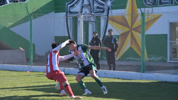 Thomas Oliveri jugó un partido especial. Foto: Sergio Esparza.