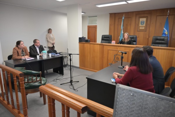 Una postal de la audiencia en Trelew.  