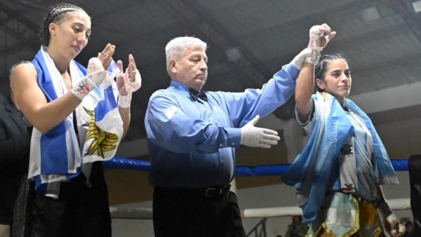 En su última pelea, Leiva superó por puntos en decisión unánime a la uruguaya Julieta Nuñez.
