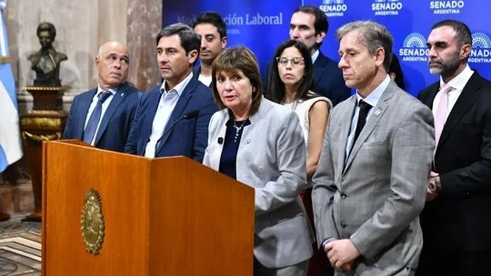 Los bloques políticos acordaron tratar 67 pliegos, cinco convenios internacionales y tres proyectos de ley.