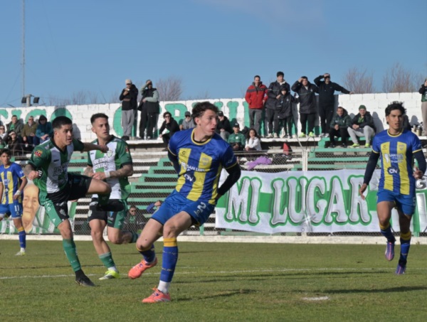 El gol de Lencina, el primero de Germinal. Foto: Sergio Esparza. 