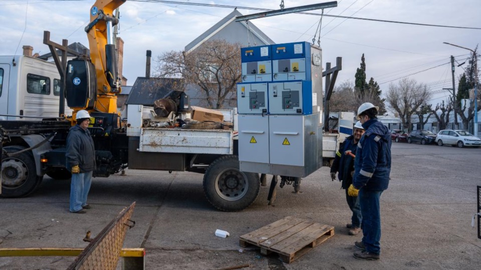 Trabajadores de la Cooperativa en la estación subterránea.