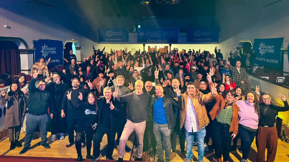 Daniel Gollán recorrió Chubut junto a Dante Bowen.