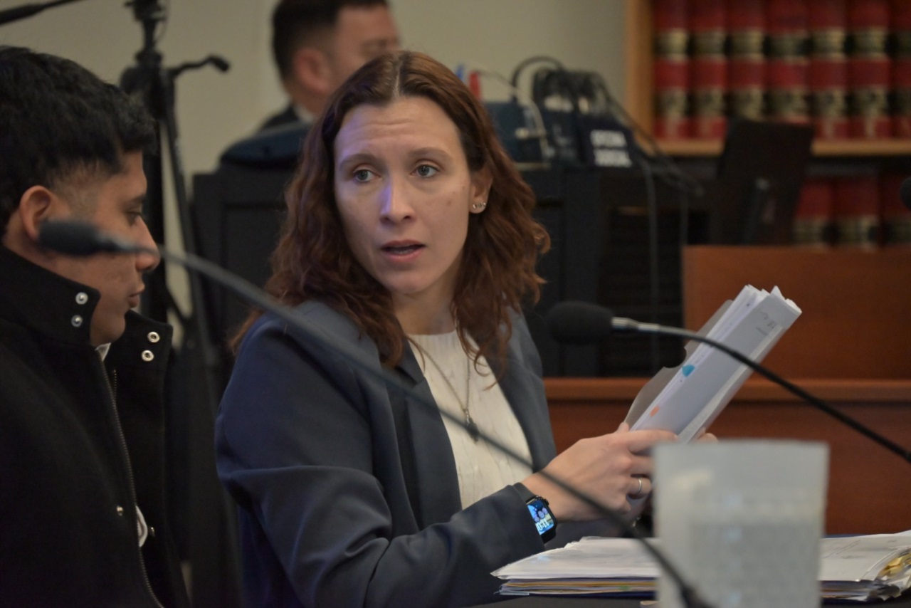 La fiscal Janet Davies, en la audiencia. 