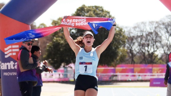 "Cata", primer lugar y medalla de oro en pentatlón moderno.