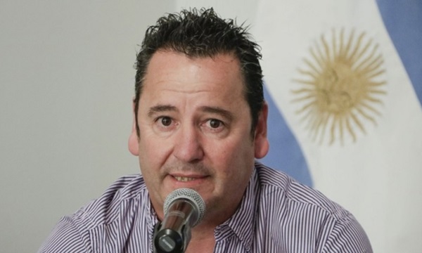 Ariel Molina, intendente de Corcovado.