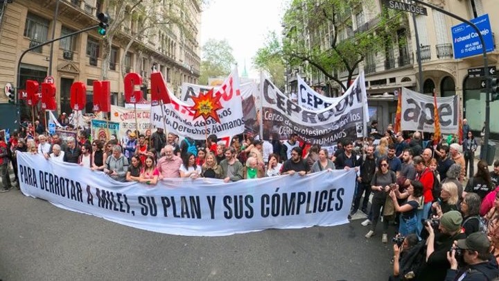 La Marcha de la Bronca por las calles de CABA.