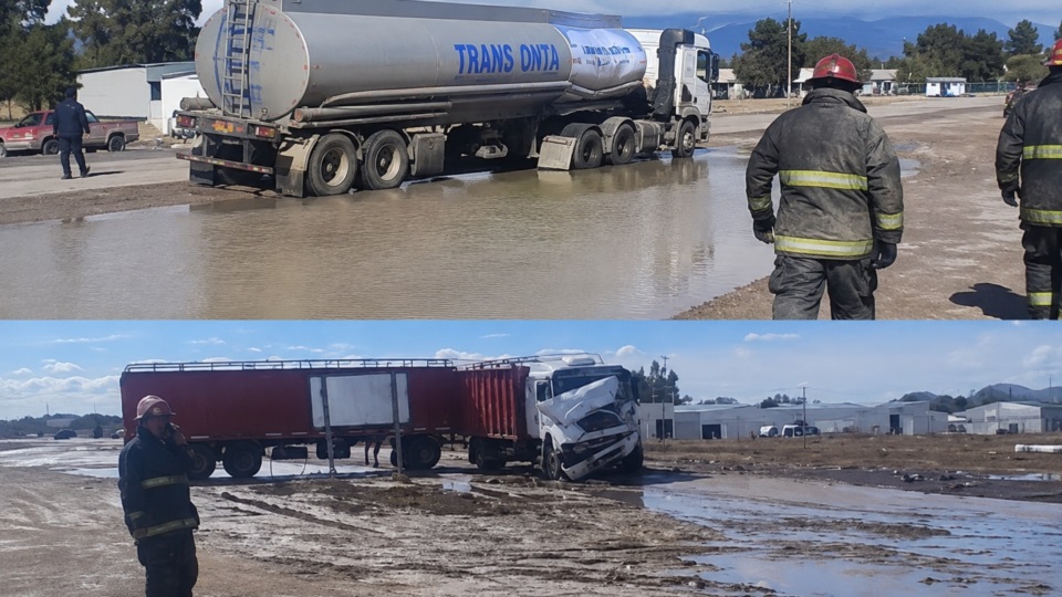 El combustible se extendió sobre la calzada y banquina. (Foto: LU17).