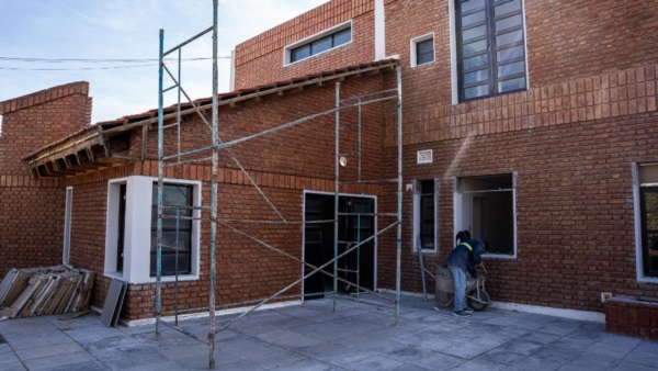 Trabajos en el ala exterior de las salas velatorias.