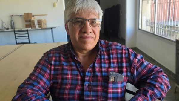 Carlos Leroy González, presidente de la Asociación Vecinal del barrio José Fuchs.