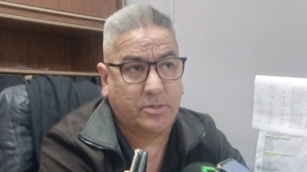 Alarcón y las explicaciones del caso. 
