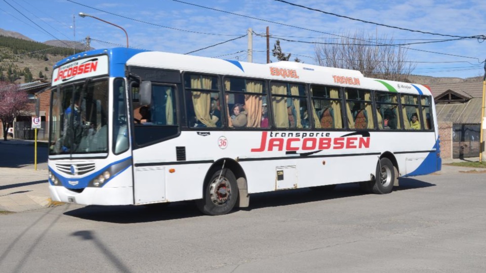La licitación comprende a las tres líneas de colectivo.