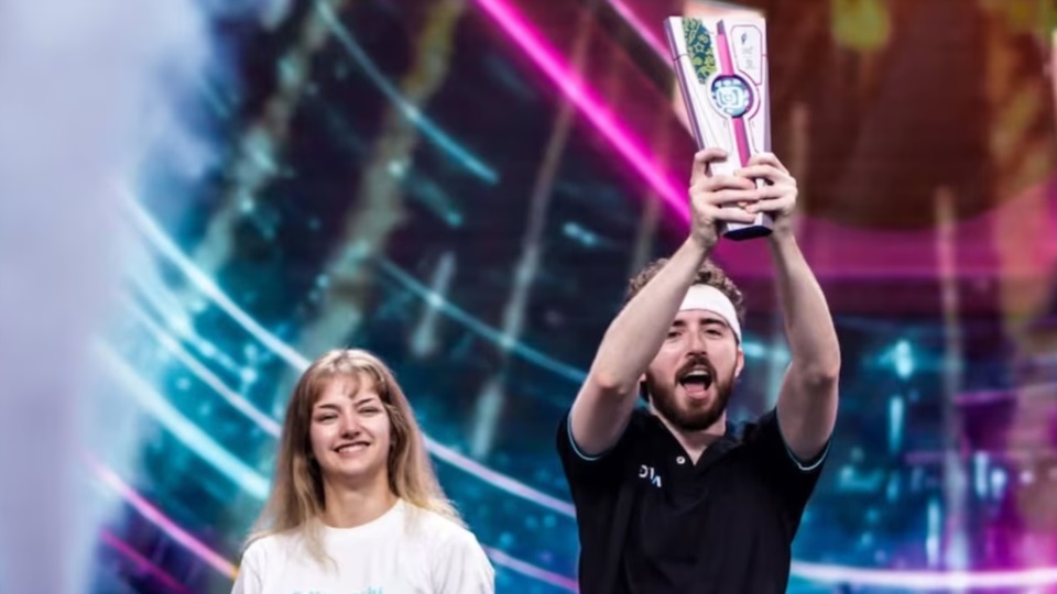 Franco Vitali le ganó la final a una francesa y se consagró campeón del Mundial Just Dance.